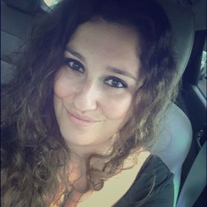 Meet your Posher, Kelli